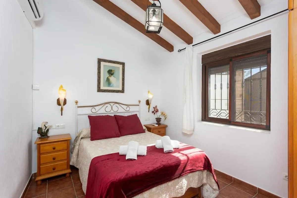 Villa In Nerja Big Garden Fantastic Pool